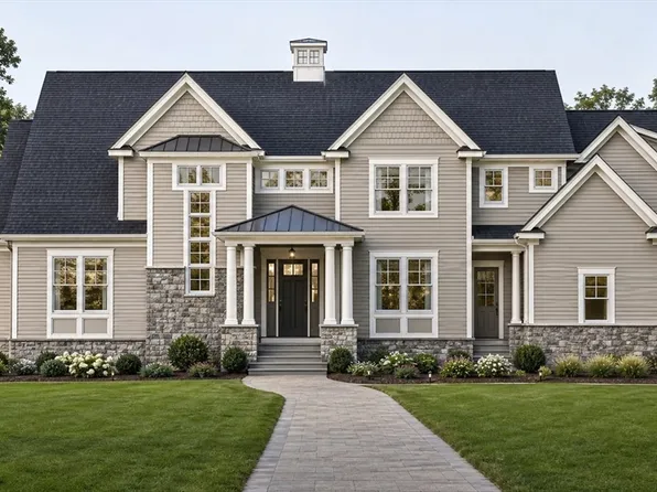 39 Sanders Ln, Bolton, MA 01740