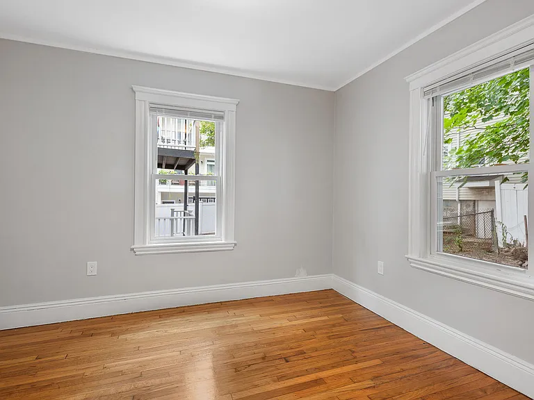 12 Ashland St #1L — Photo 19