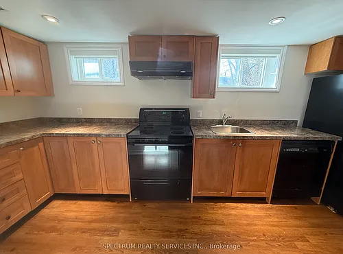 1002 Weston Rd #LOWER Photo 1