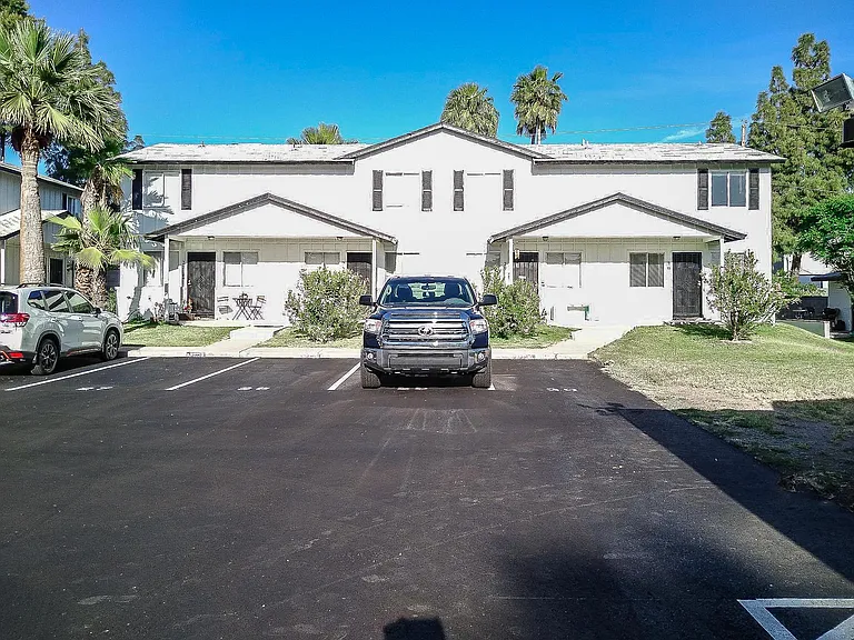 914 W Glendale Ave #7 — Photo 23