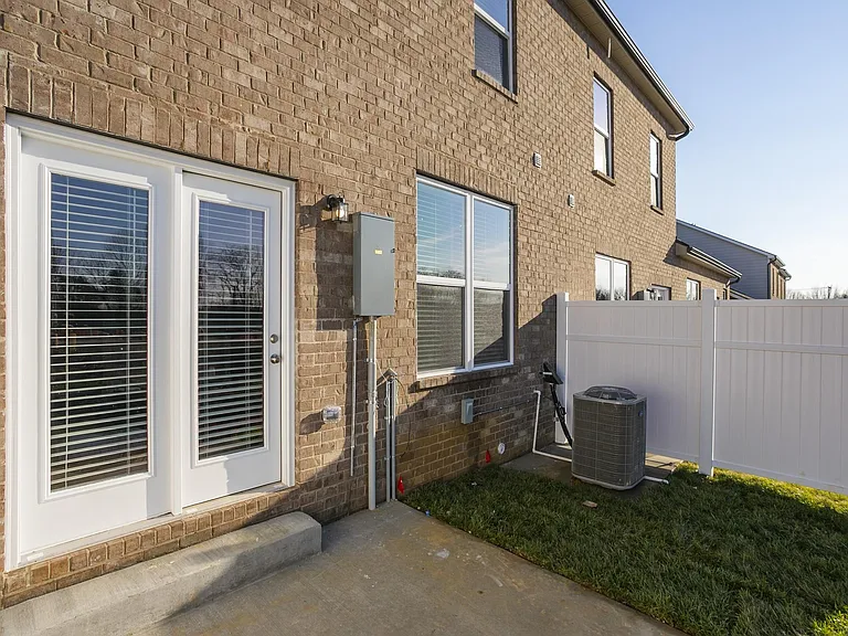 2031 Sperling Dr — Photo 38