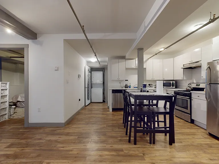 442 Chapel St #G6 — Photo 11