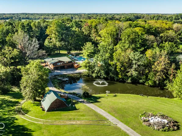 9502 E 100 S, Zionsville, IN 46077