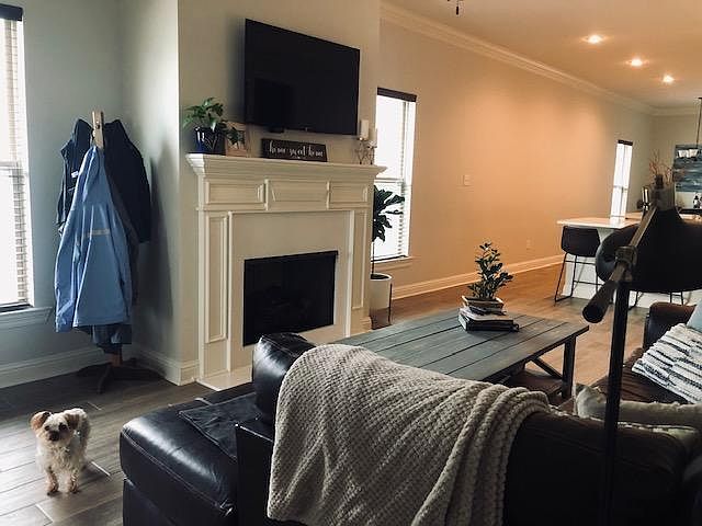 1st image of 264 Lake Pride Dr
