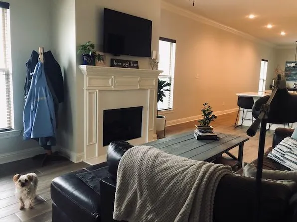 264 Lake Pride Dr, Baton Rouge, LA 70820