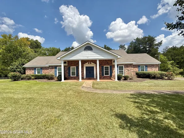 227 Pinecrest Dr, Macon, MS 39341