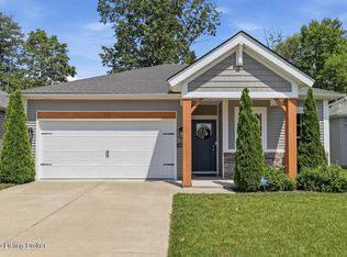 6502 Oak Village Dr, Louisville, KY 40228