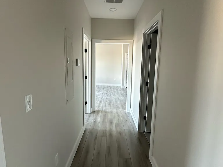 13 Main St #1 — Photo 9