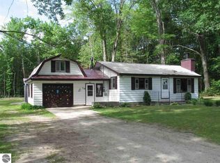 8331 Long Lake Rd, Hale, MI 48739