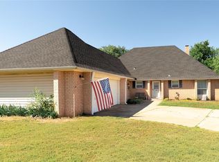 2014 E Canadian Court Ter, Mustang, OK 73064