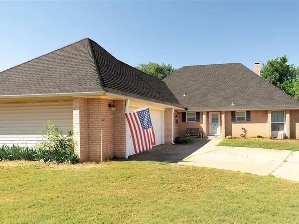 2014 E Canadian Court Ter, Mustang, OK 73064