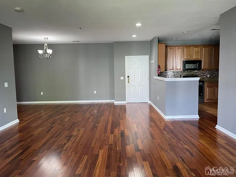 2324 Edward Stec Blvd — Photo 2