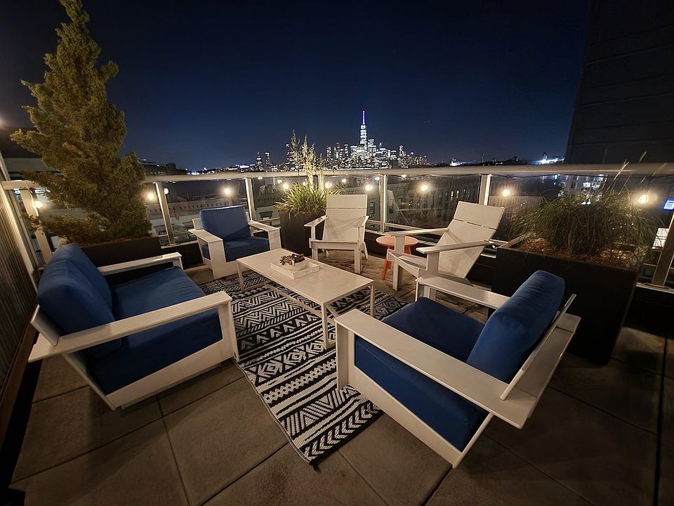 1st image of 80 Bloomfield St #6A