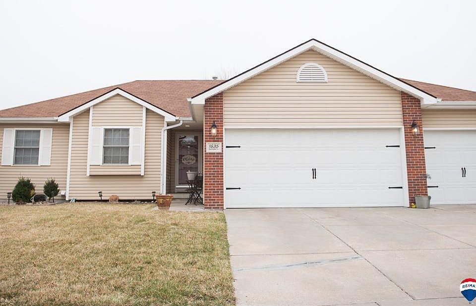 1st image of 1635 Blackhawk Dr