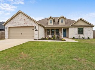 1921 Sunrise Cir, Centerton, AR 72719