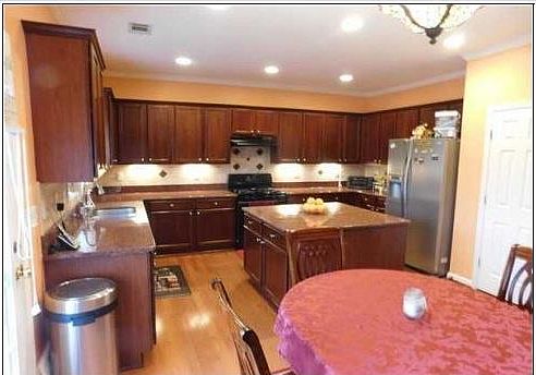 Kitchen - Italian Granite 