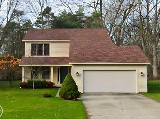 3515 Strawberry Ln, Port Huron, MI 48060