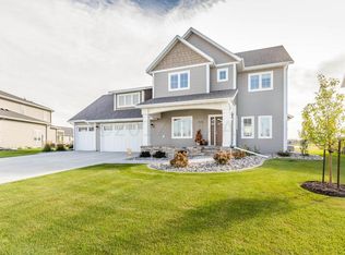 1430 72nd Ave S, Fargo, ND 58104