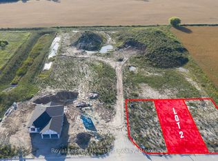 2 North St, North Middlesex, ON N0M 1A0