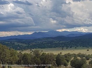 124 Pine Ridge Rd, Capitan, NM 88316