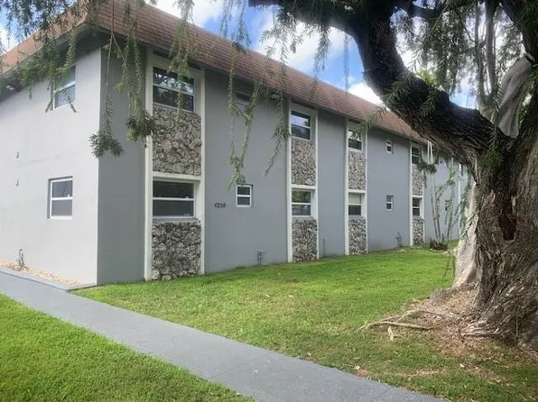 4250 SW 67th Ave, Miami, FL