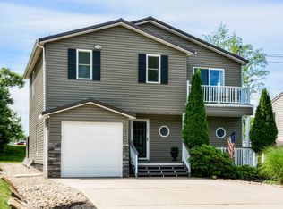 1030 Robinson St, Freedom, PA 15042
