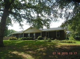 102 Morningside Dr, Carrollton, GA 30117