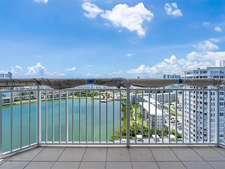 18081 Biscayne Blvd #1903 — Photo 5