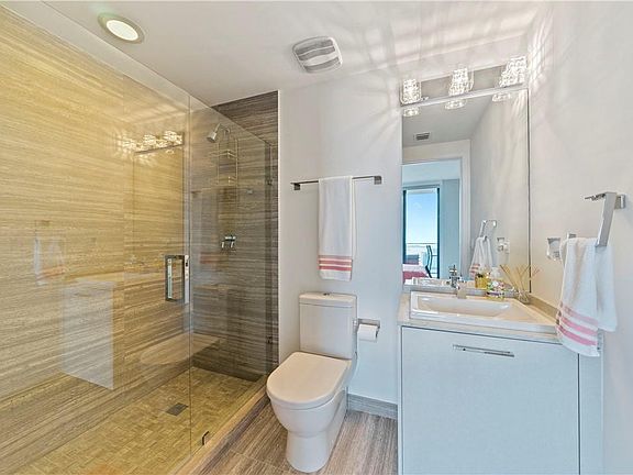 2nd image of 1010 Brickell Ave #Penthouse 02