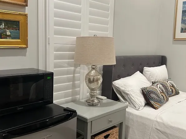 223 Nassau St, Charleston, SC 29403