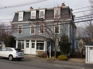 121 Elm St APT 5, Marblehead, MA 01945