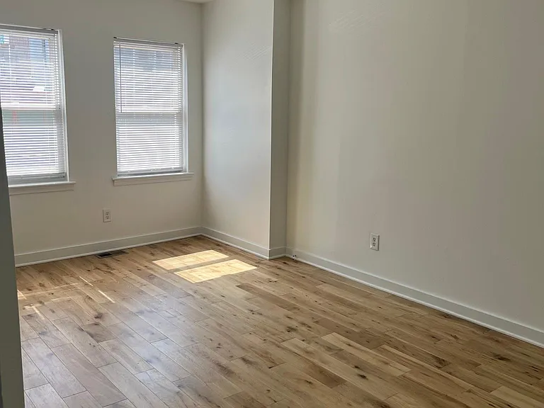 4081 Spring Garden St #4 — Photo 8