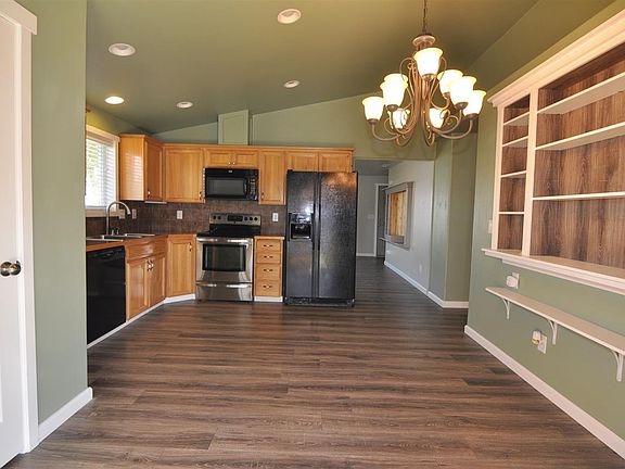 5th image of 9712 Palomino Dr
