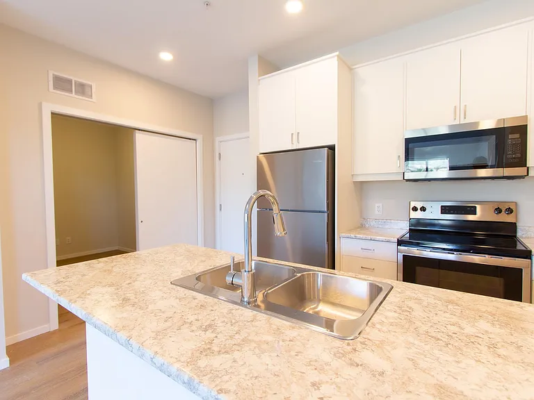 657 Redington Ave #413 — Photo 19