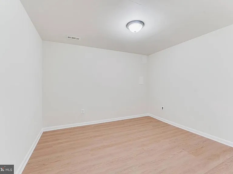 5683 Ravenel Ln — Photo 26
