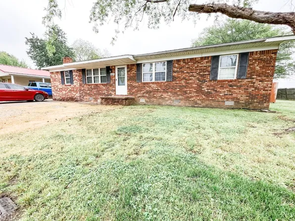 2605 SE 2nd St, Hoxie, AR 72433