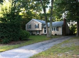 31 Birchwood Rd, Hanover, MA 02339