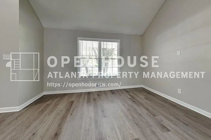 2994 Brooks Dr — Photo 4