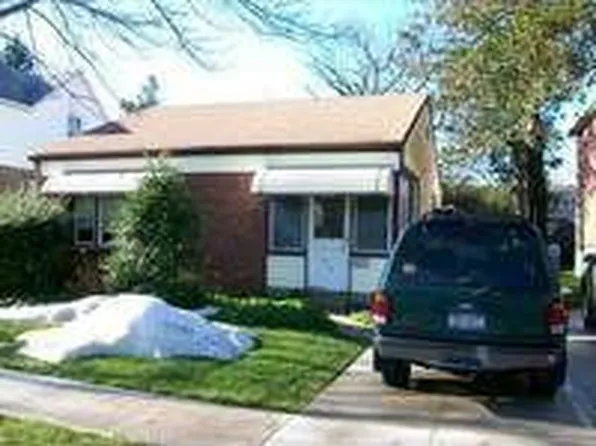 8316 243rd St, Bellerose, NY 11426