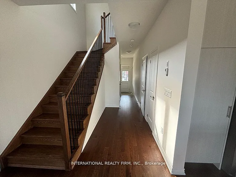 159 Shepherd Dr — Photo 2