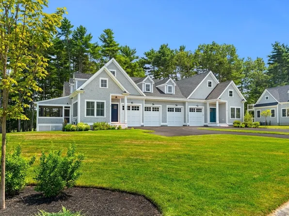 8 Golf Cottage Way, Mattapoisett, MA 02739
