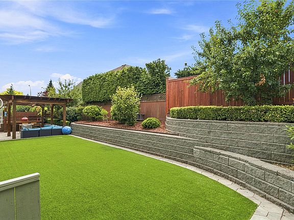 2nd image of 5961 Waldbank Rd