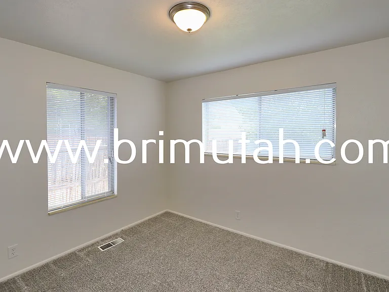 3669 S 2245 E — Photo 14