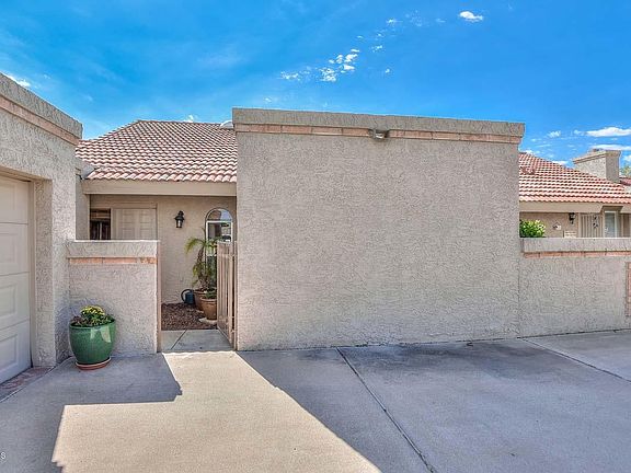 4th image of 4031 E Columbine Dr
