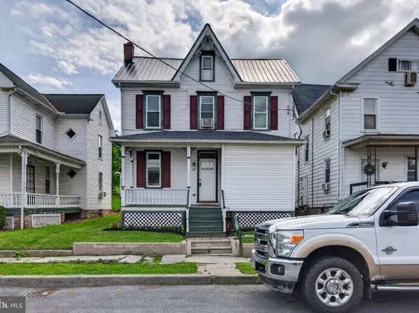 22 N Mann Ave, Yeagertown, PA 17099
