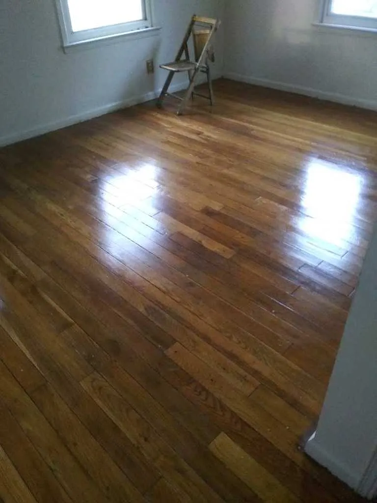 4 bed, 1.5 bath, 1003 sqft, $985 — Photo 4