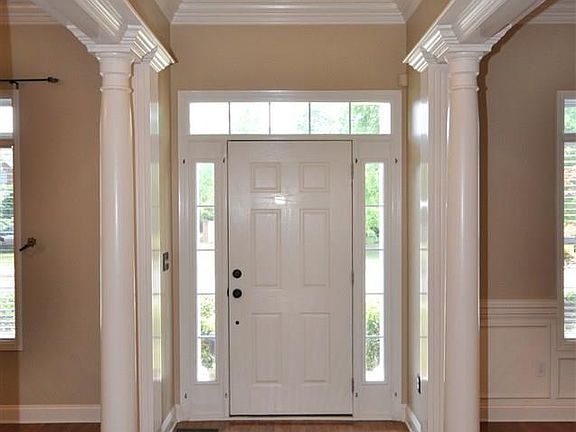 5th image of 2837 Winterberry Way SE