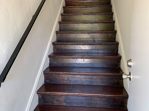 2nd image of 1626-1632 Linden St #1628