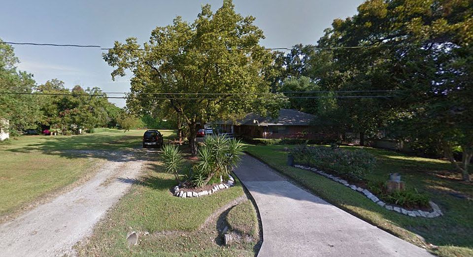 2nd image of 31 Bucan St