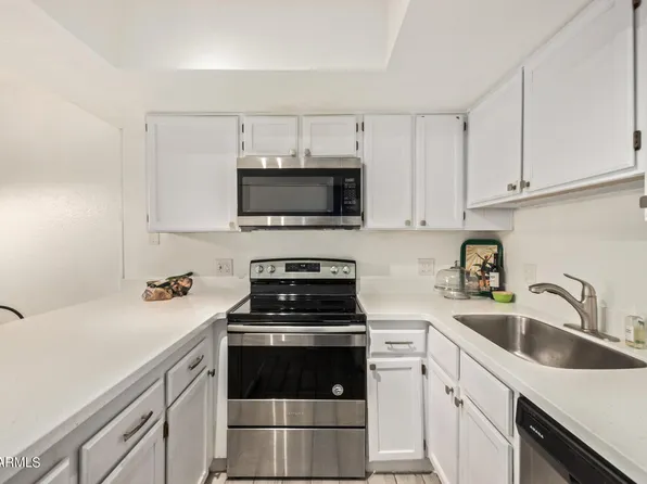 2131 E 10th St APT 3, Tempe, AZ 85281